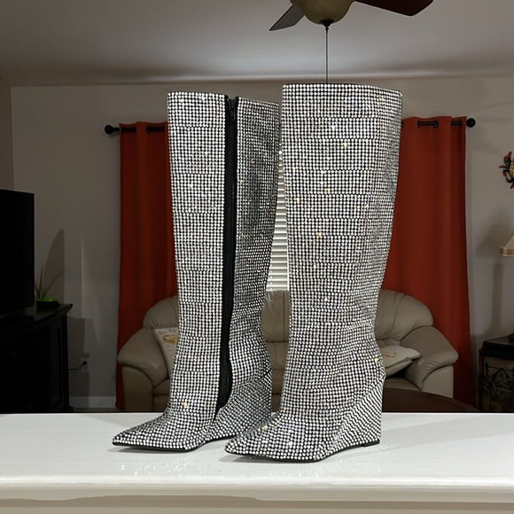 Gianni Bini Gabortwo Rhinestone Pointed Toe Tall Wedge Boots Size 5.5 M NWOB - Picture 5 of 10